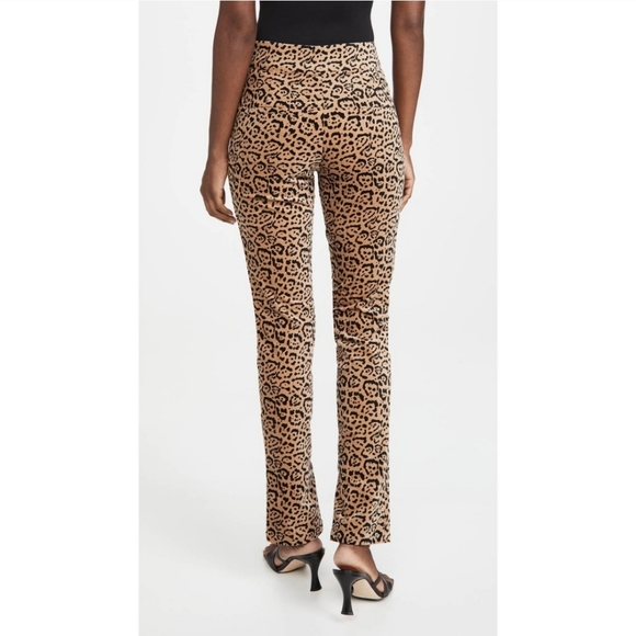 Good America Women’s leopard zip pants - Picture 2 of 8